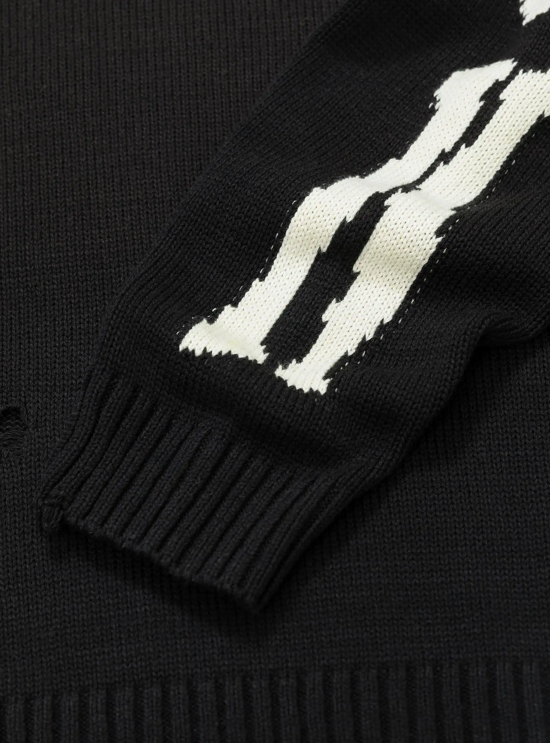 5G Cotton Knit BONE Crew Sweater Black