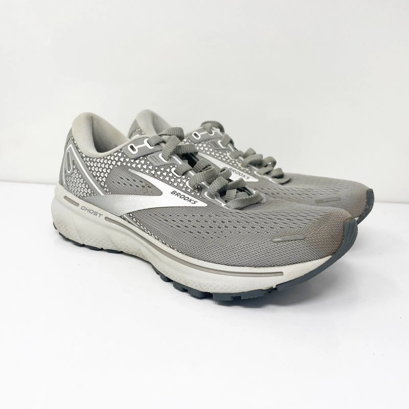 Brooks Womens Ghost 14 1203561B089 Gray Running Shoes Sneakers Size 6 B