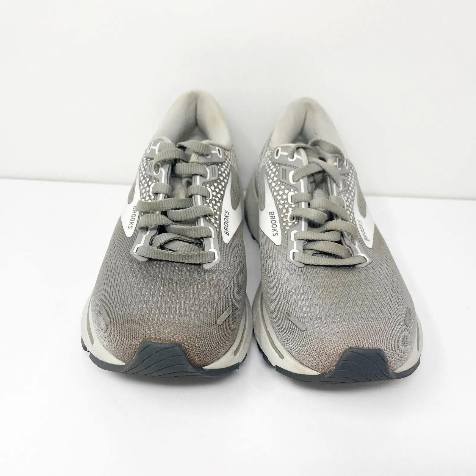 Brooks Womens Ghost 14 1203561B089 Gray Running Shoes Sneakers Size 6 B