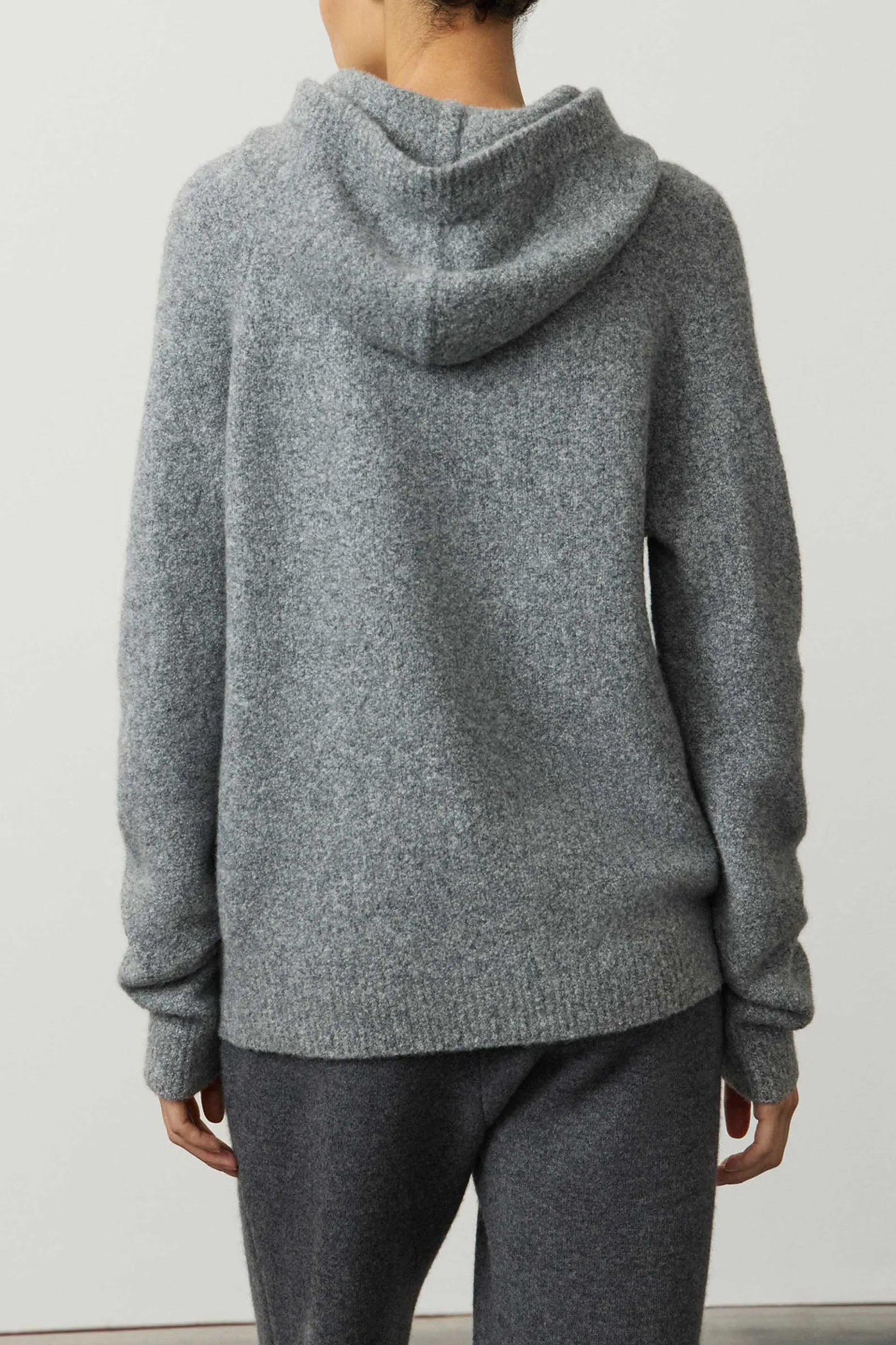 Hoodie Ivy in Graphite Boucle