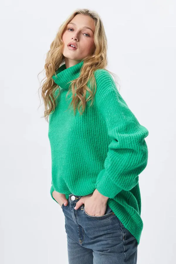 John & Jenn Kingston Pullover