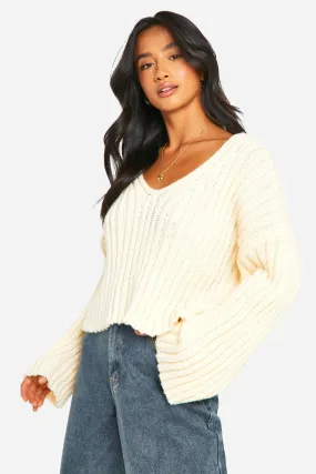 Petite Ribbed V Neck Cropped Knitted Sweater