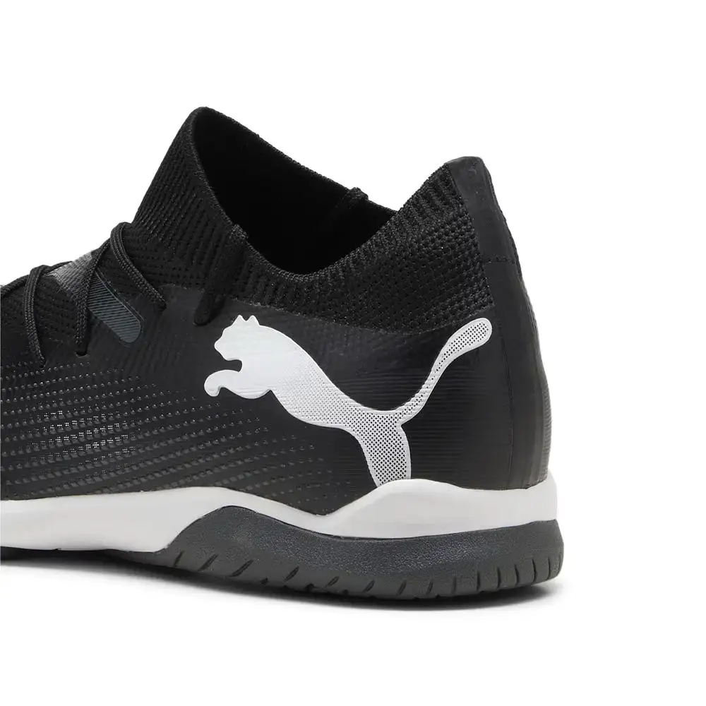 Puma Future 7 Match IT Indoor Football Shoes (Black/White)