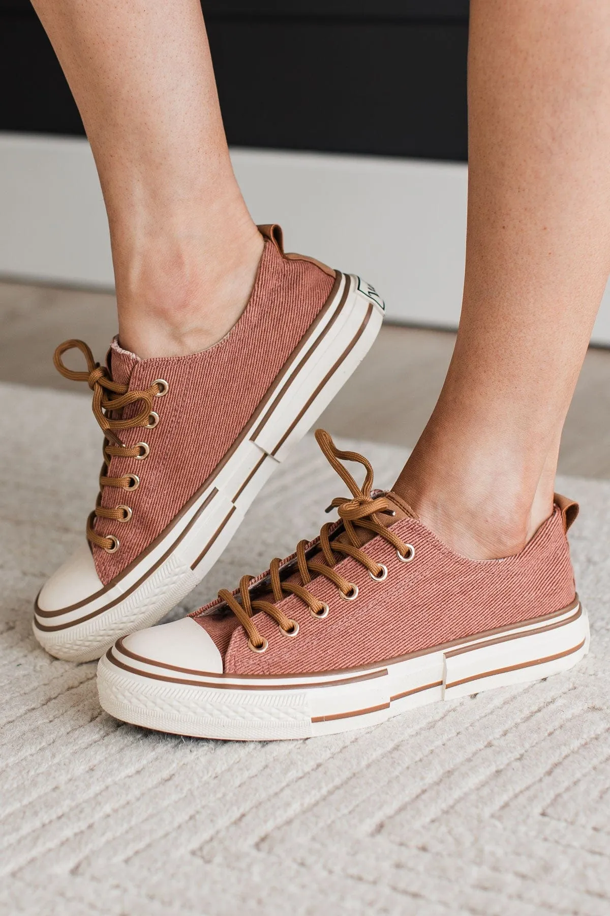 Very G Driana Sneakers- Rust