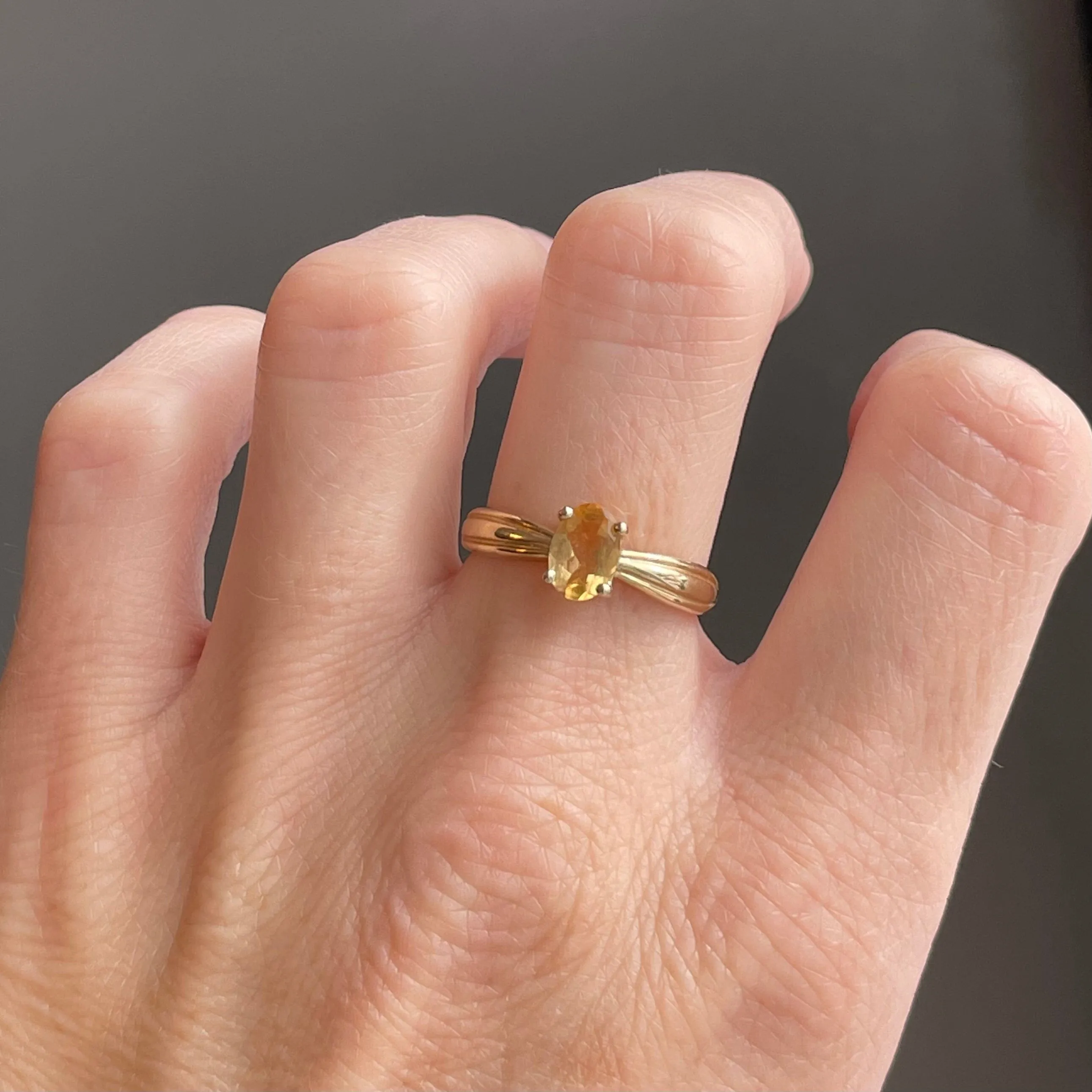 Vintage 10K Gold Yellow Topaz Ring