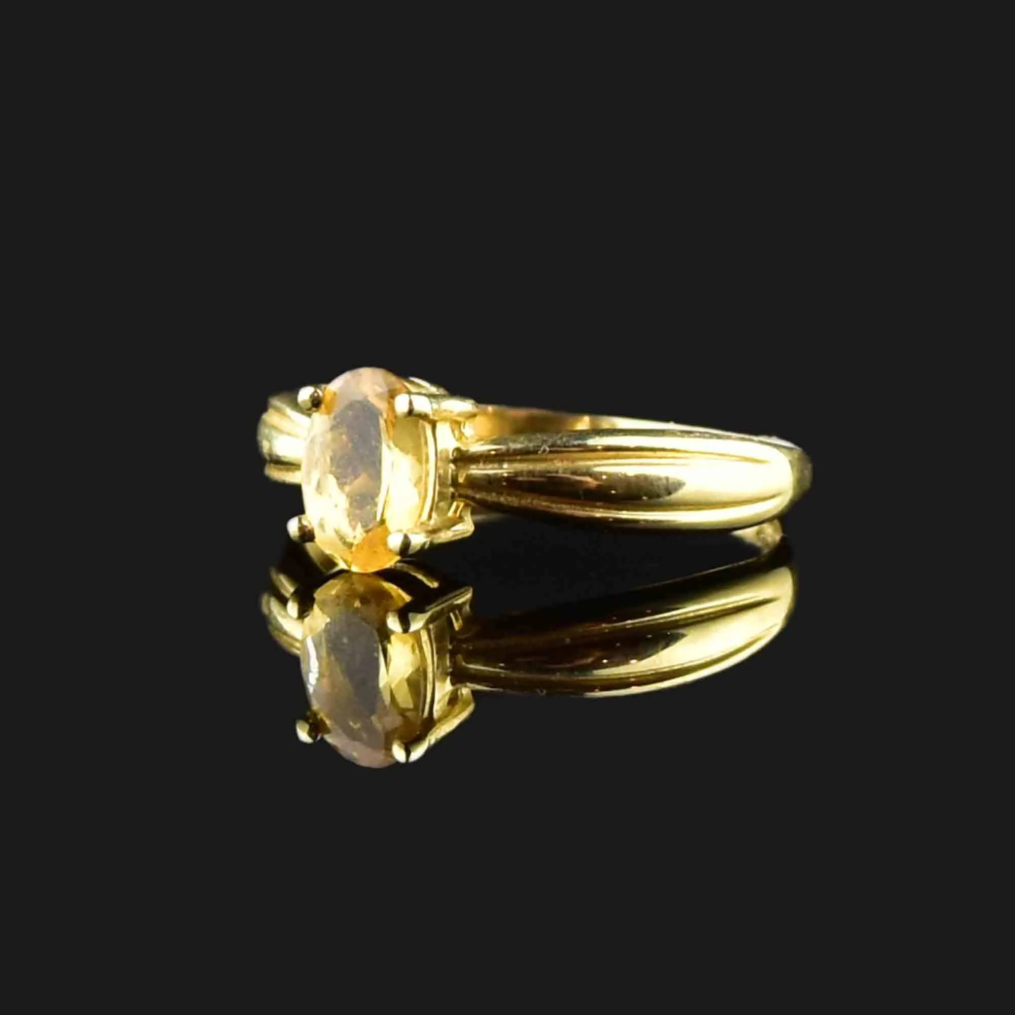 Vintage 10K Gold Yellow Topaz Ring