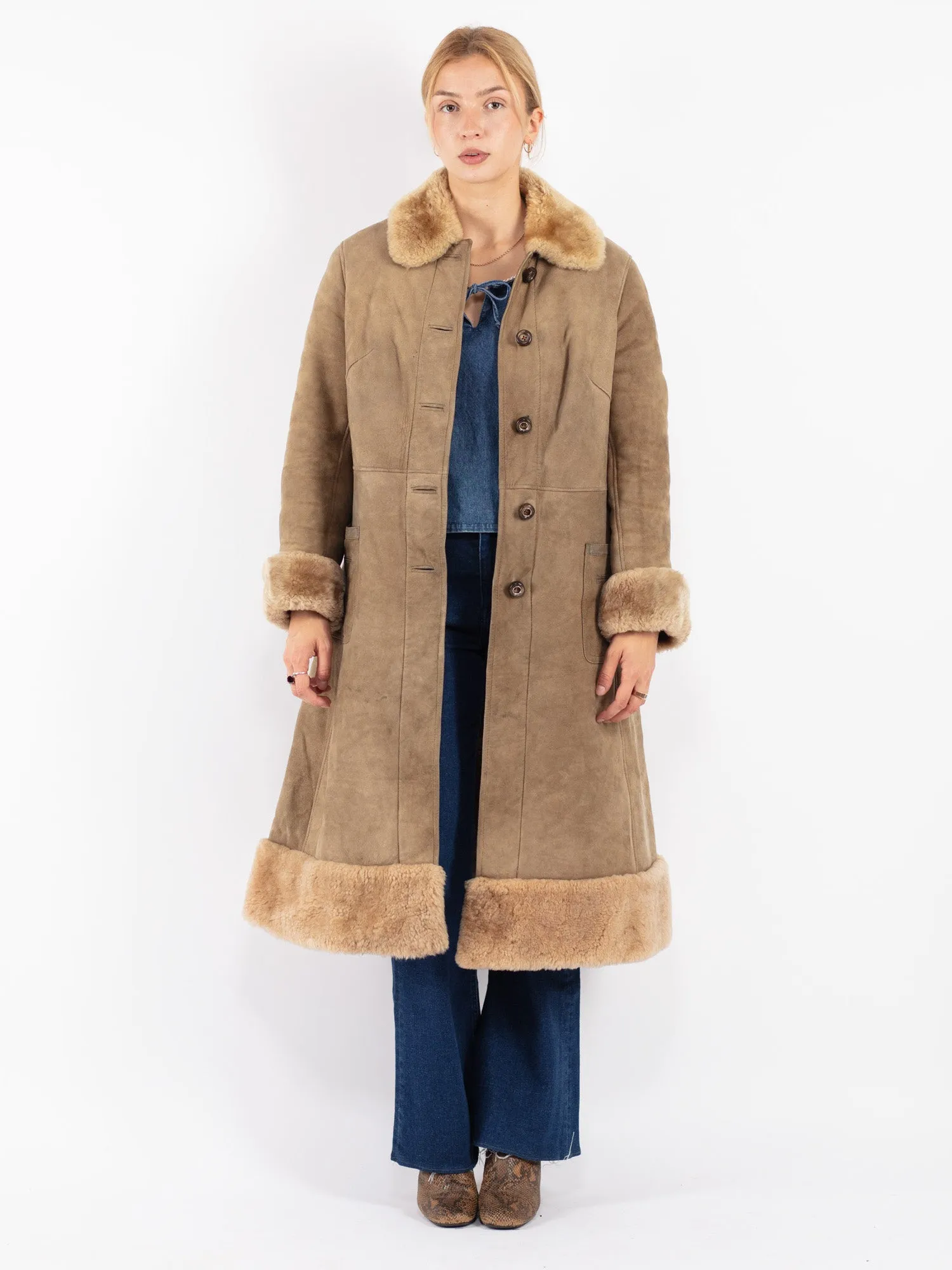 Vintage 70's Women Sheepskin Coat in Beige