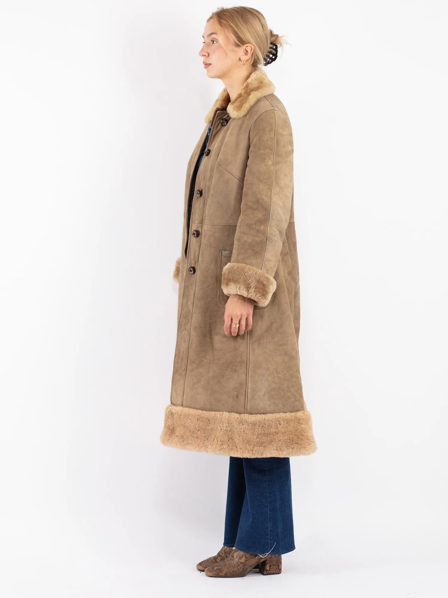 Vintage 70's Women Sheepskin Coat in Beige