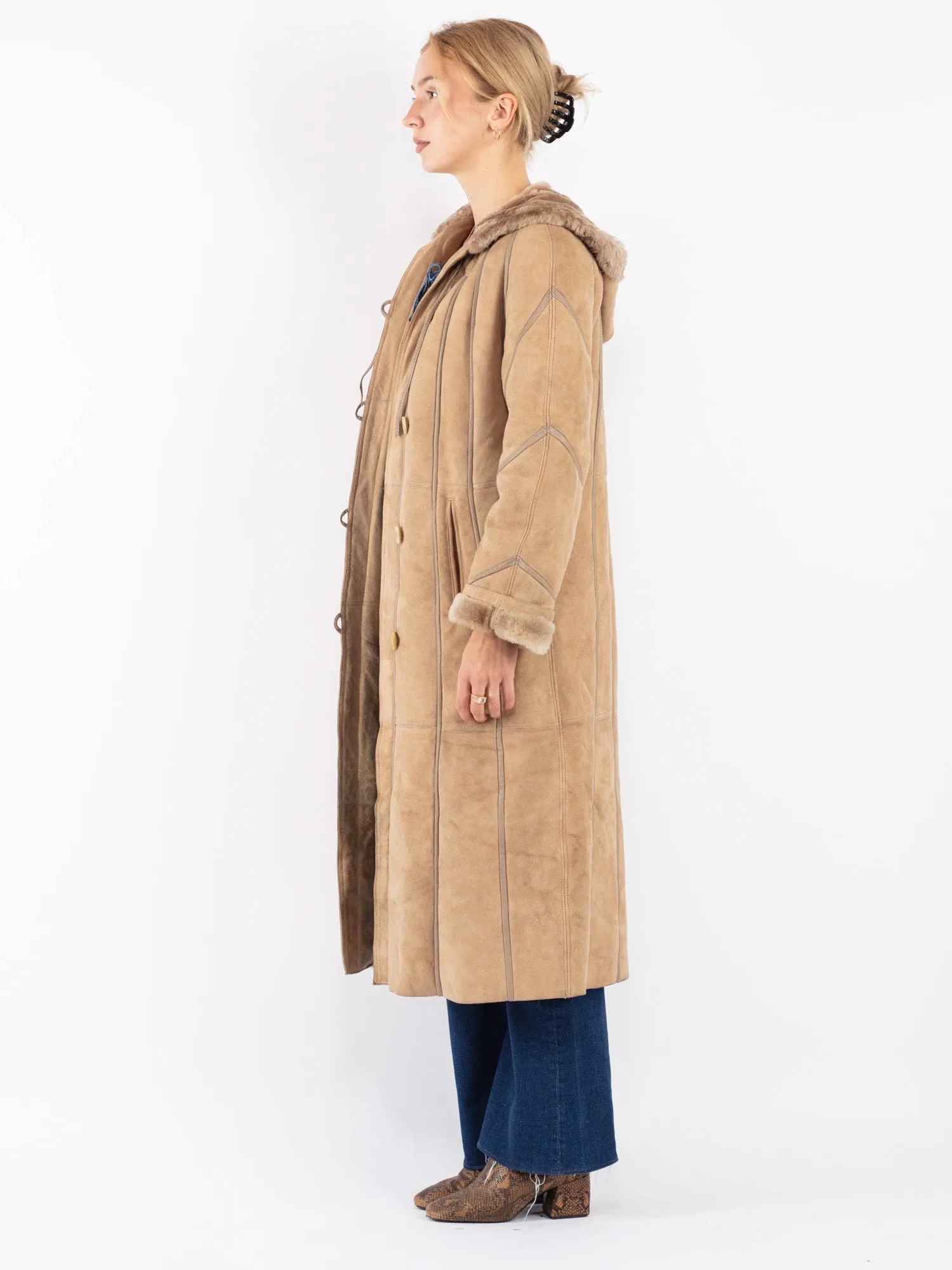 Vintage 80's Women Hooded Sheepskin Long Coat in Beige