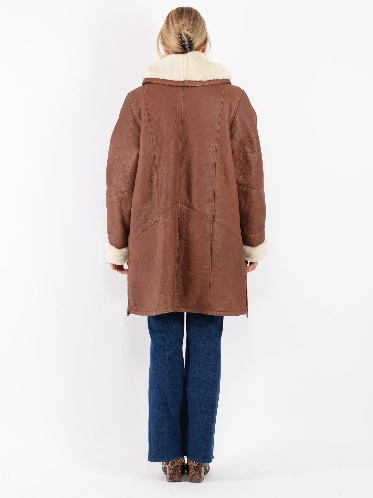 Vintage 80's Women Oversized Sheepskin Coat in Brown