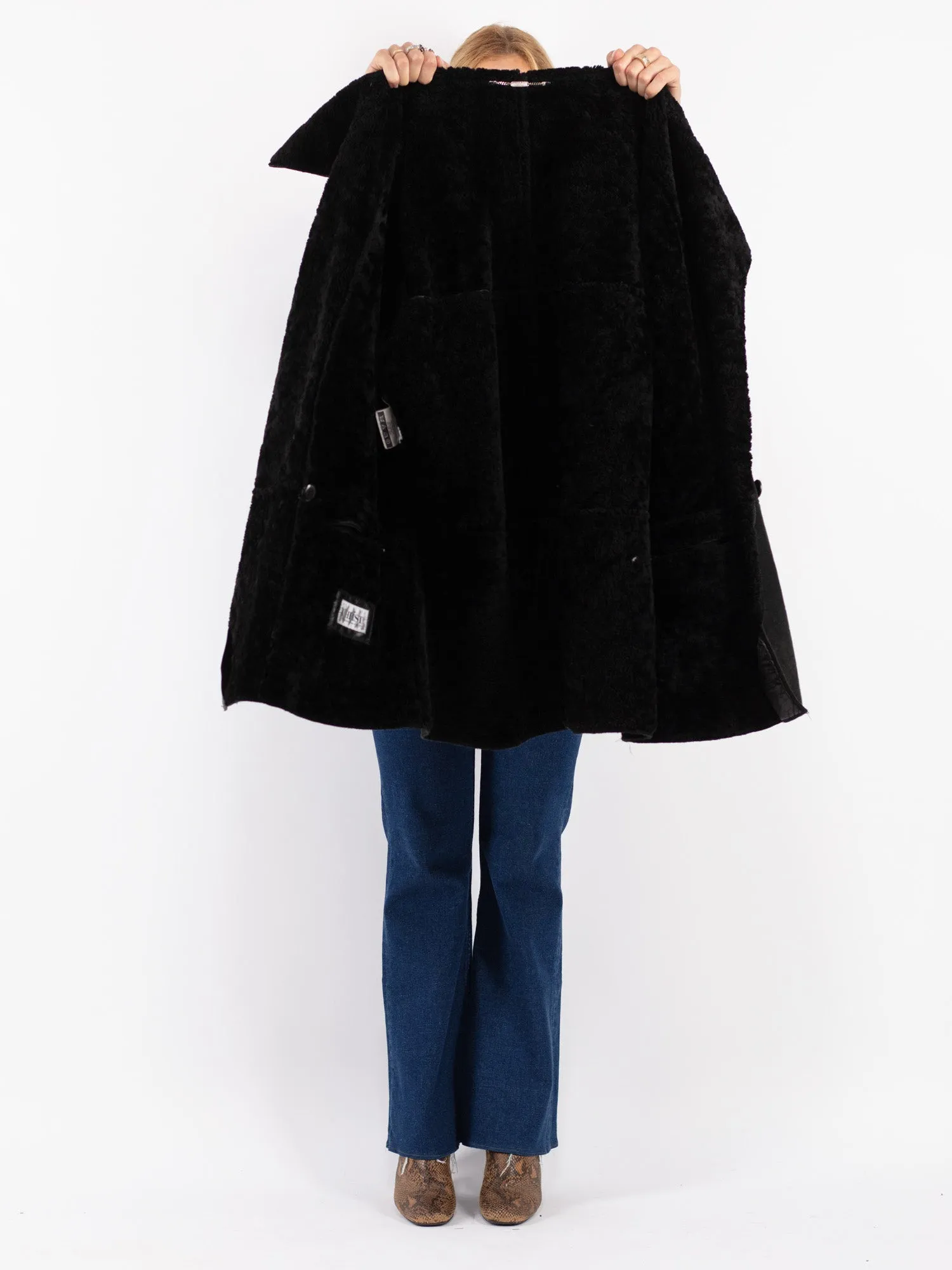 Vintage 80's Women Sheepskin Coat in Black